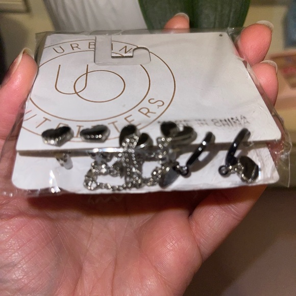 NWT UO Icon Rhinestone Earring Set - Picture 2 of 4